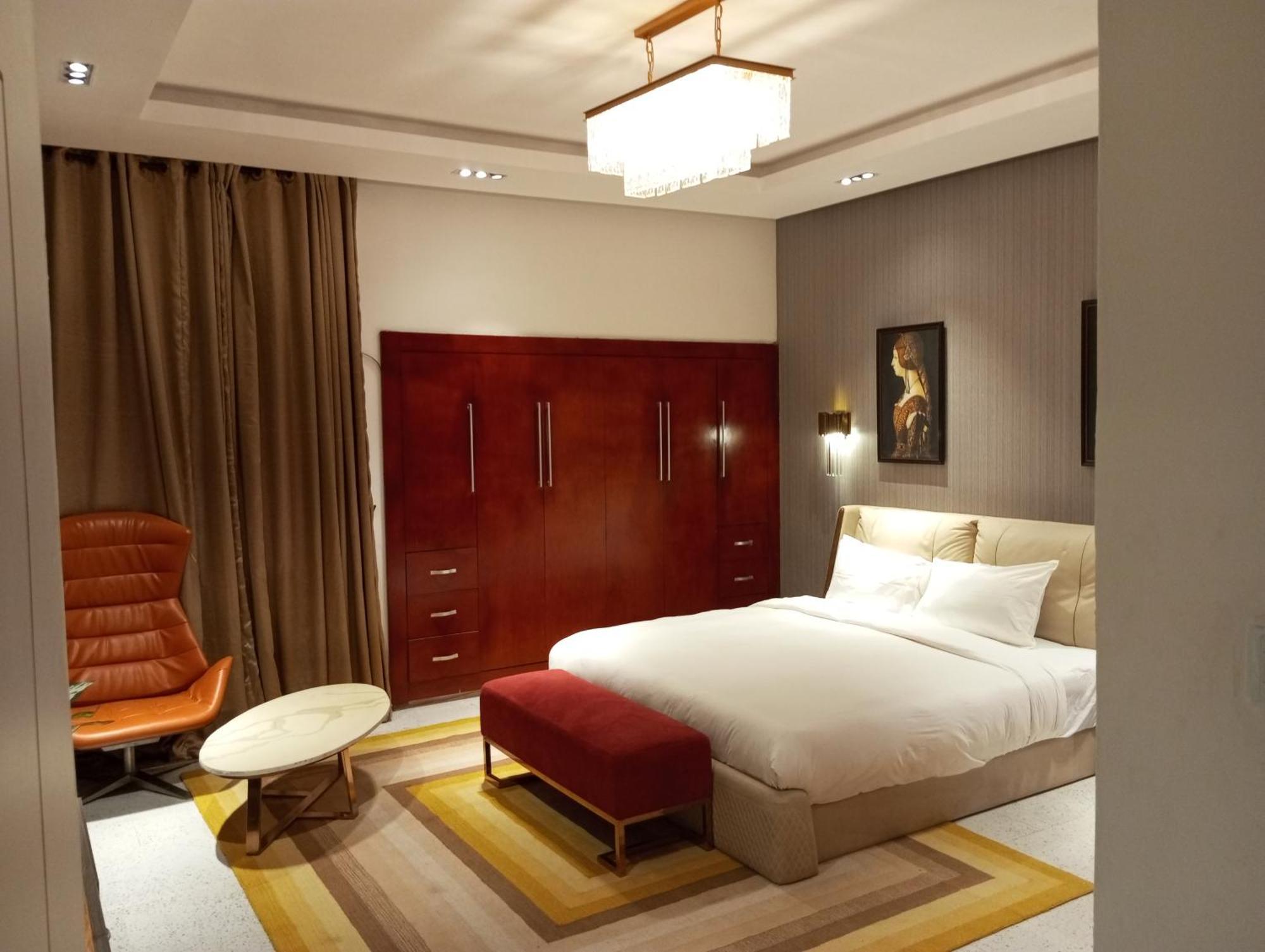 Sujimoto Residences Macdonald Lagos Exterior foto