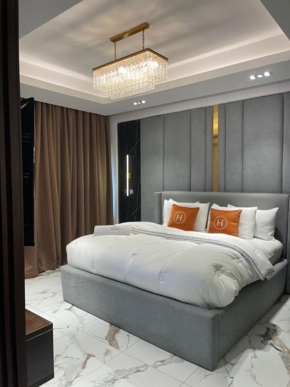 Sujimoto Residences Macdonald Lagos Exterior foto