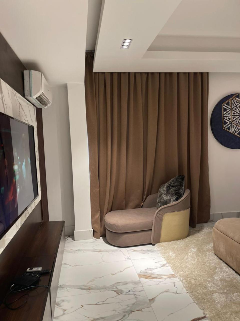 Sujimoto Residences Macdonald Lagos Exterior foto